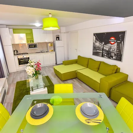 Old Town Βουκουρέστι